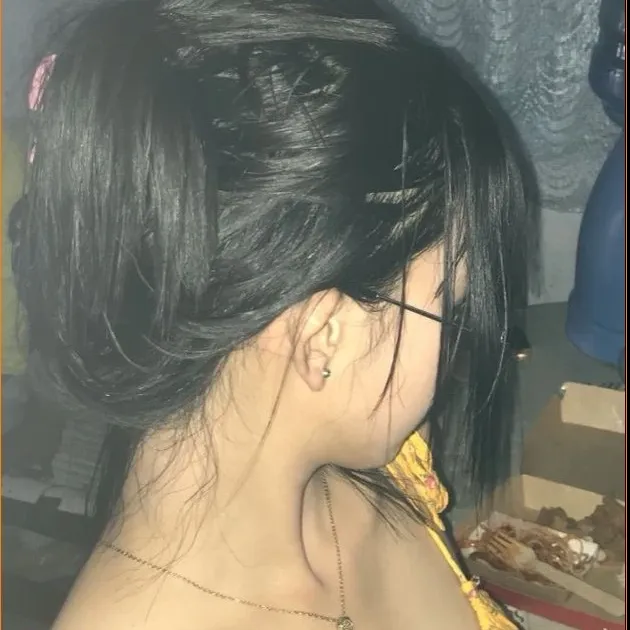 Call Girls In Delhi Meet ✅8882939993-COD Escort Service